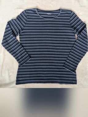 3/$30 Northern Reflections Striped Long Sleeve Tee in Navy, Light Blue, White